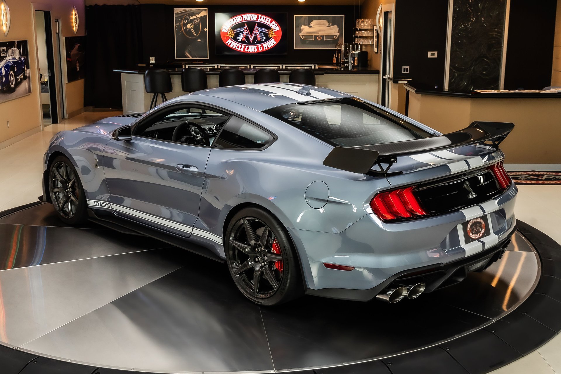 Used 2022 Ford Mustang Shelby GT500 w/ Carbon Fiber Track Pack RWD image 17