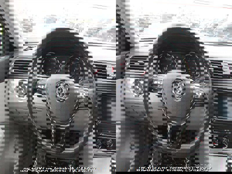 Used 2019 Volkswagen Passat 2.0T Wolfsburg image 23