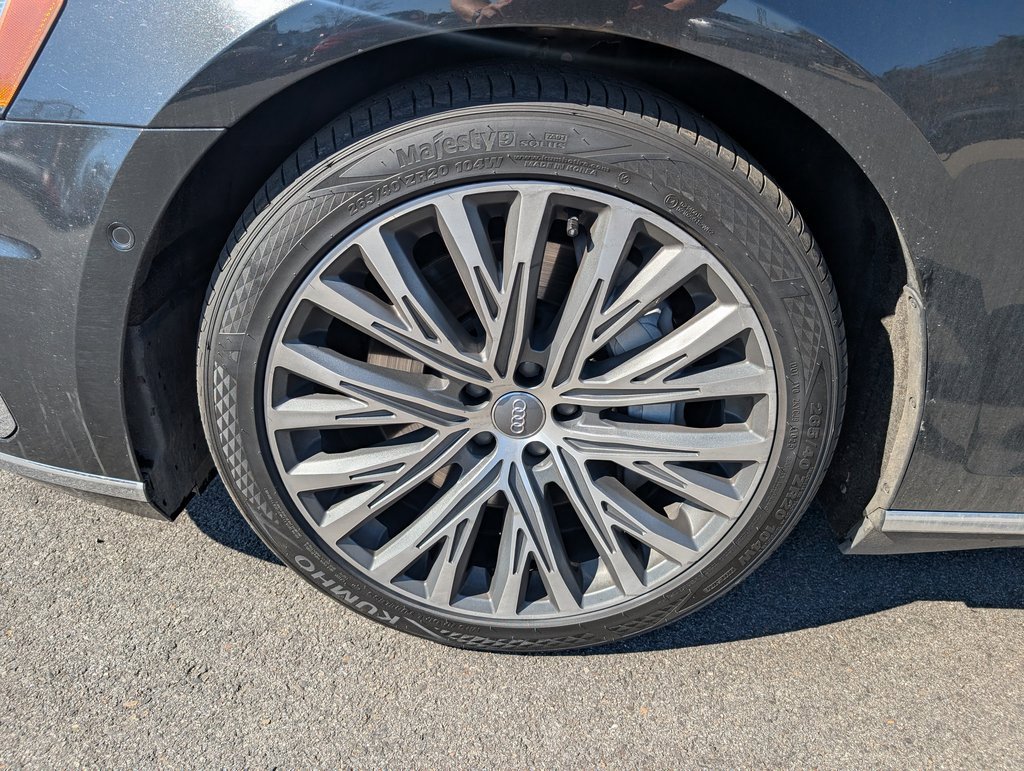 Used 2020 Audi A8 L 3.0T w/ Executive Package image 12