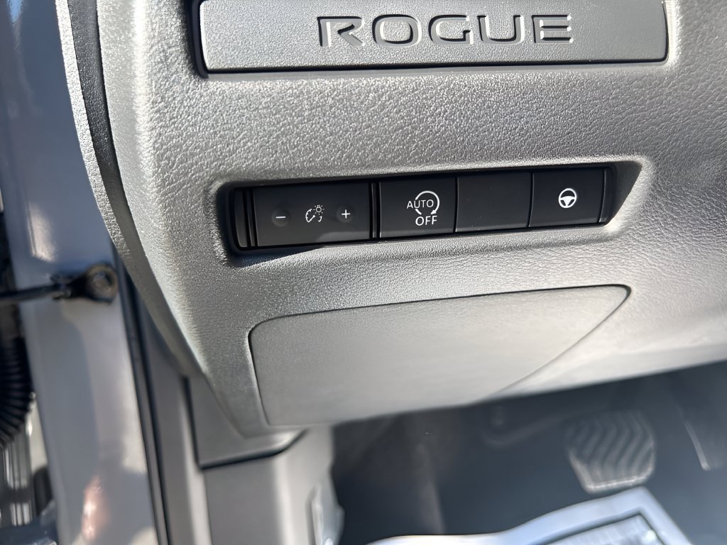 New 2027 Nissan Rogue SV w/ Cold Weather Package AWD/4WD image 11
