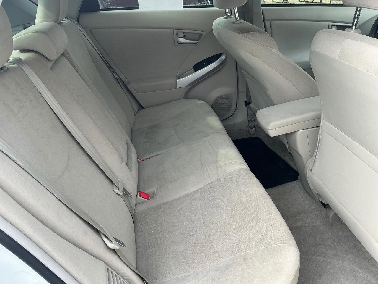 Used 2010 Toyota Prius Five image 11