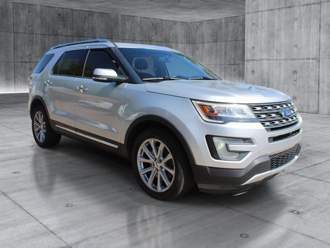 Used 2016 Ford Explorer Limited AWD/4WD image 12