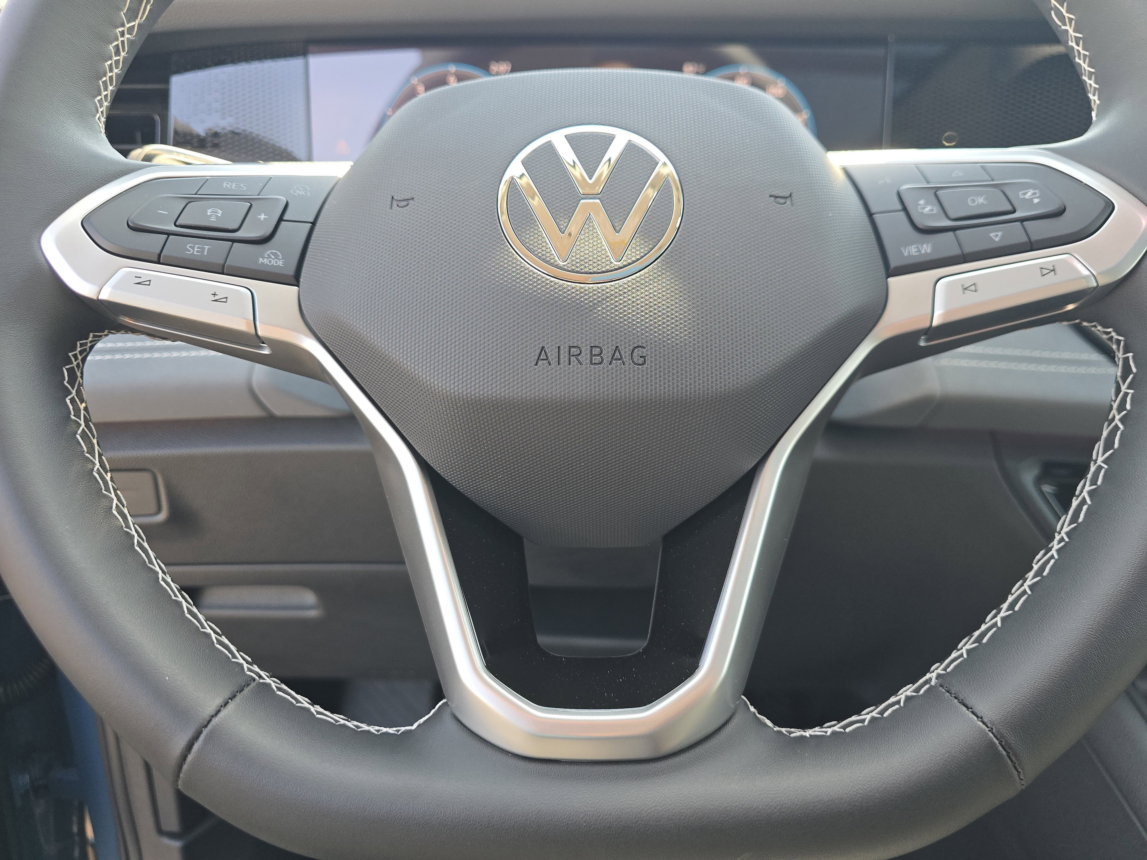 New 2026 Volkswagen Tiguan SE image 21