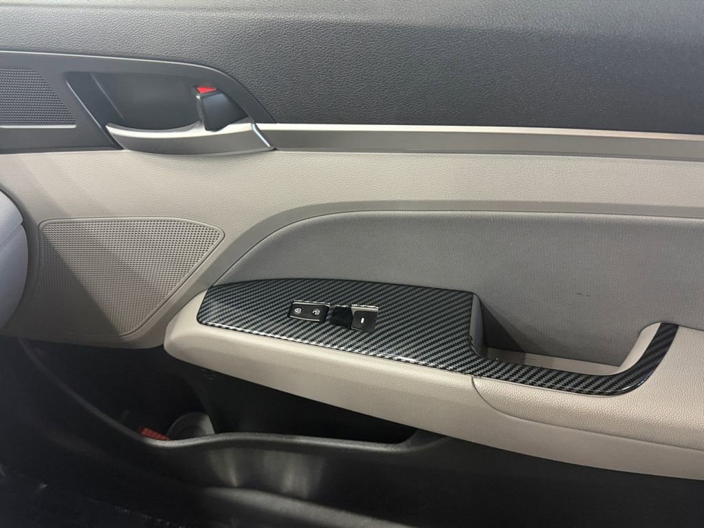 Used 2019 Hyundai Elantra Value Edition FWD image 30