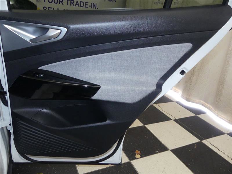 Used 2023 Volkswagen ID.4 Pro image 28
