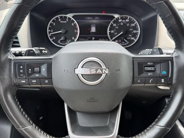 Used 2025 Nissan Rogue SV AWD/4WD image 12