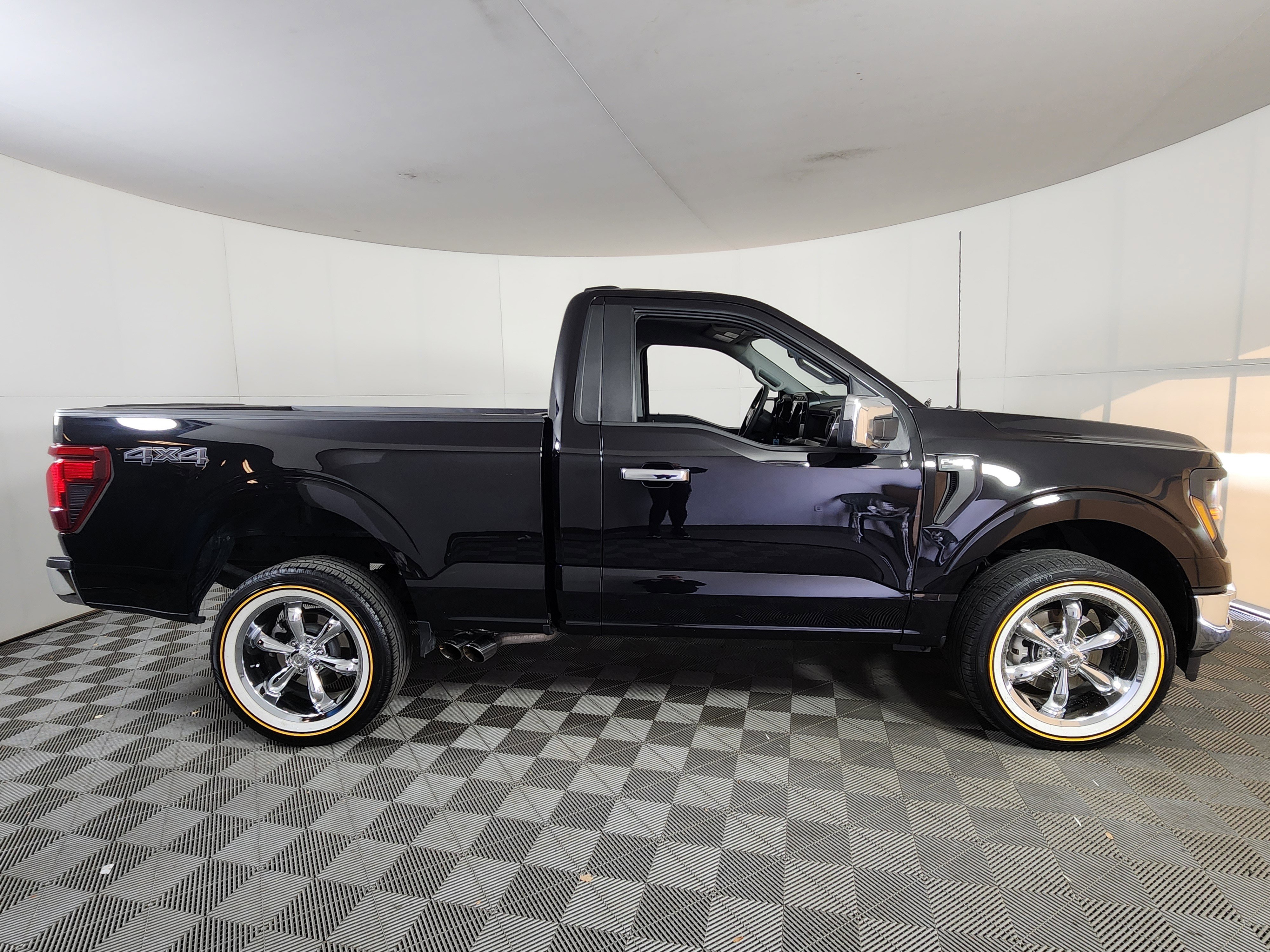 Used 2024 Ford F150 XL w/ Equipment Group 103A High image 9