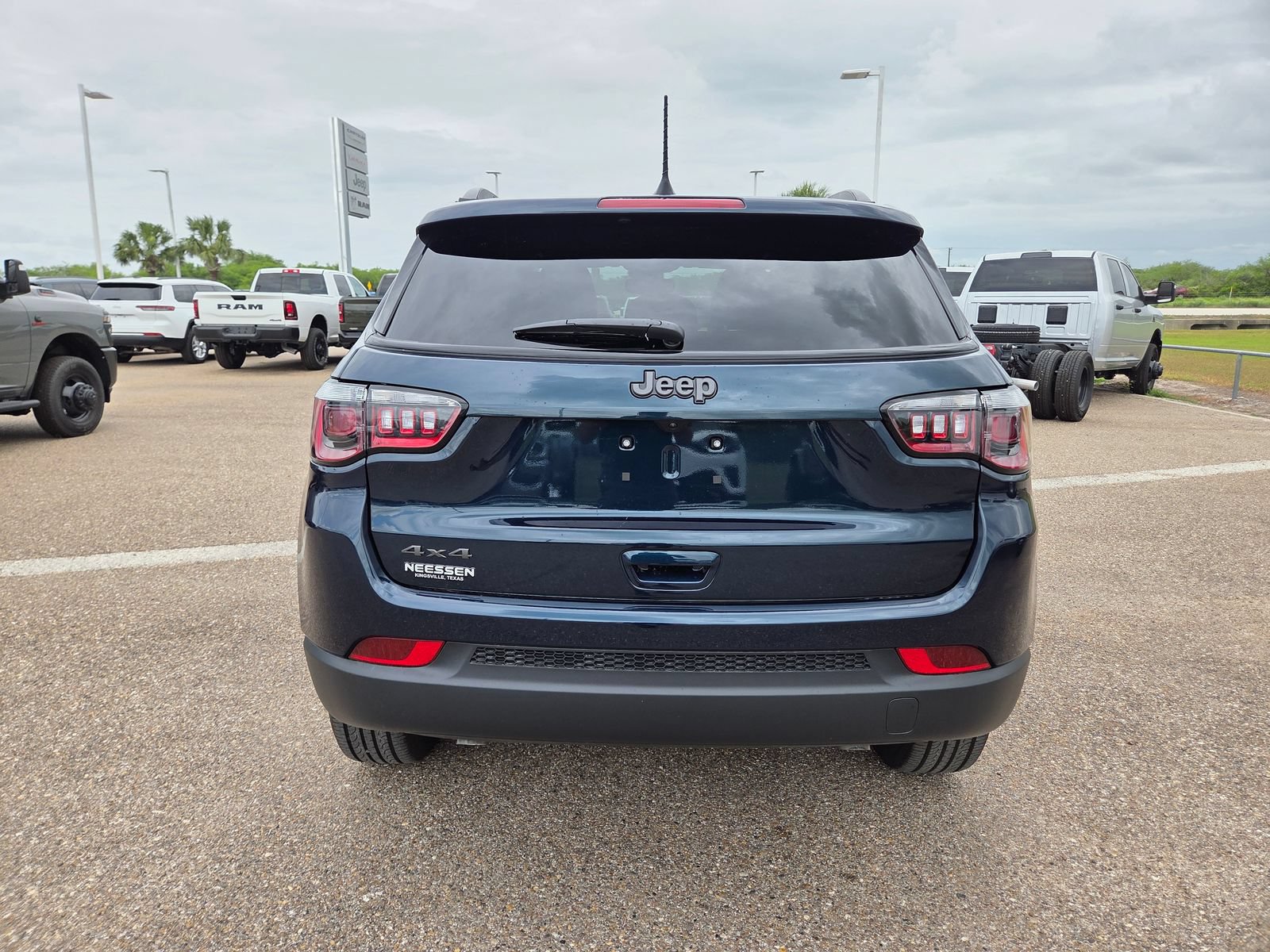 New 2026 Jeep Compass Latitude AWD/4WD image 6