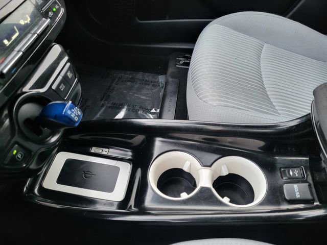 Used 2017 Toyota Prius Three image 23
