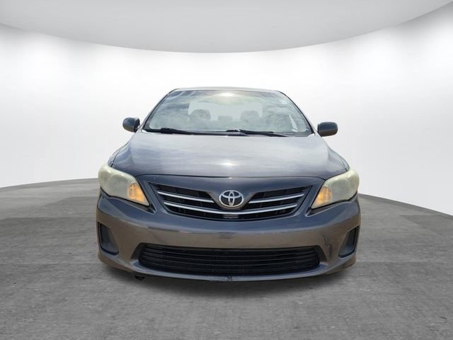 Used 2013 Toyota Corolla LE image 2