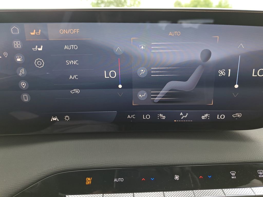New 2026 Buick Enclave Sport Touring w/ Power Package FWD image 24
