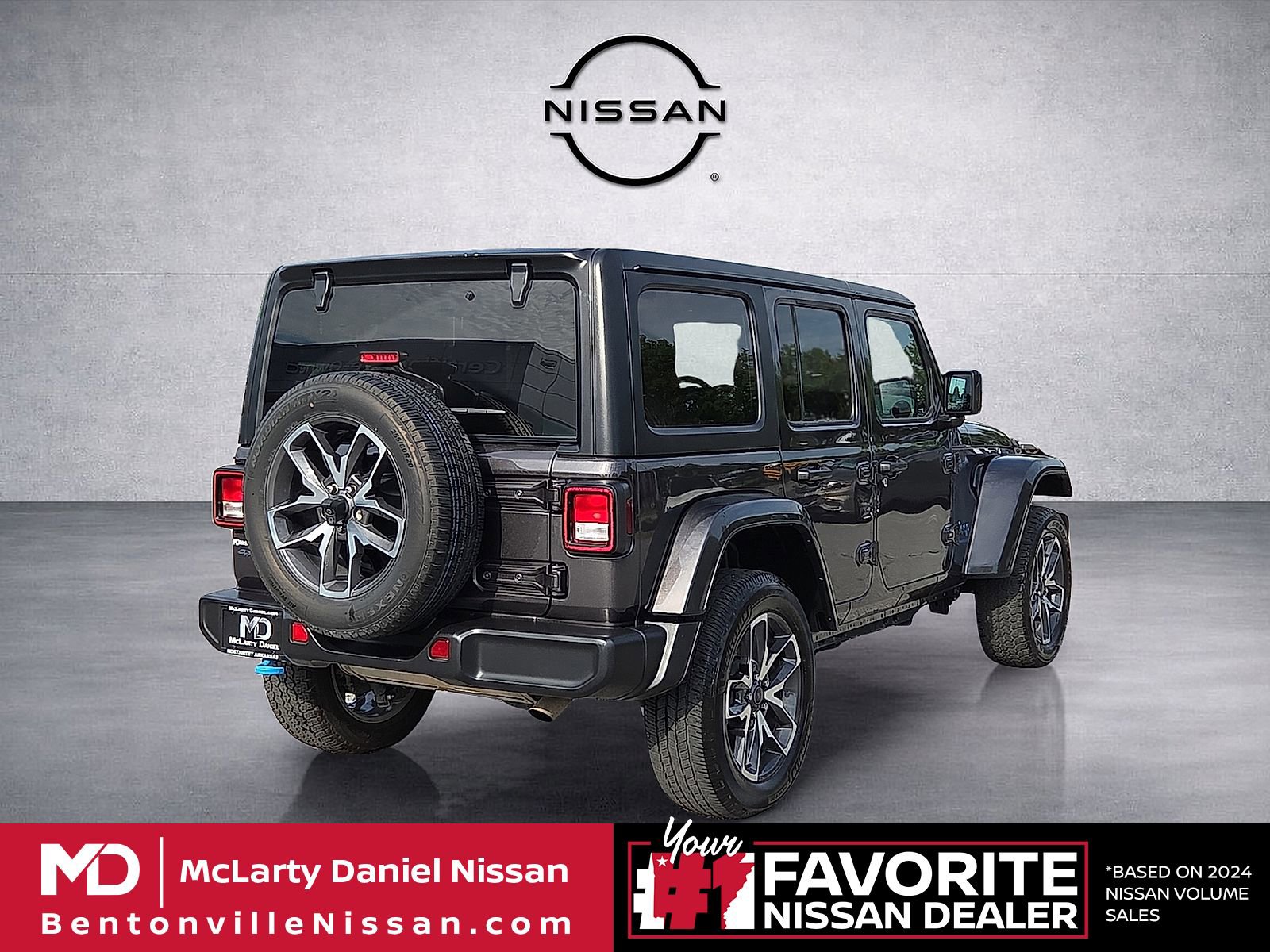 Used 2024 Jeep Wrangler Unlimited AWD/4WD image 5