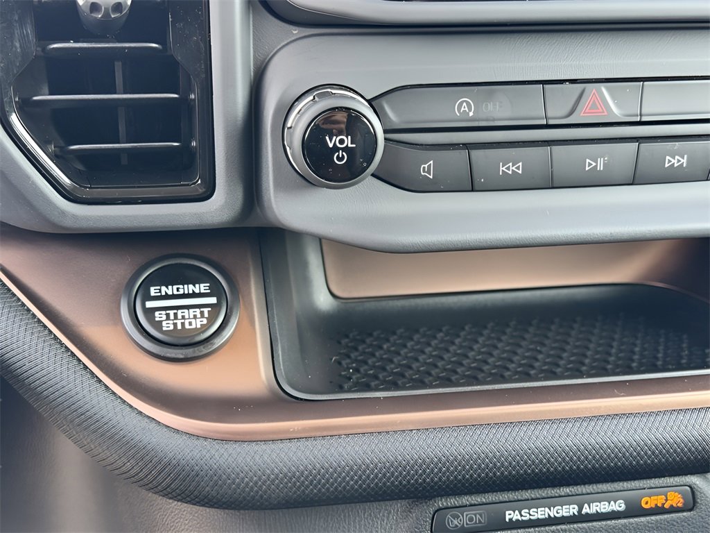 Used 2023 Ford Bronco Sport Outer Banks w/ Tech Package image 17