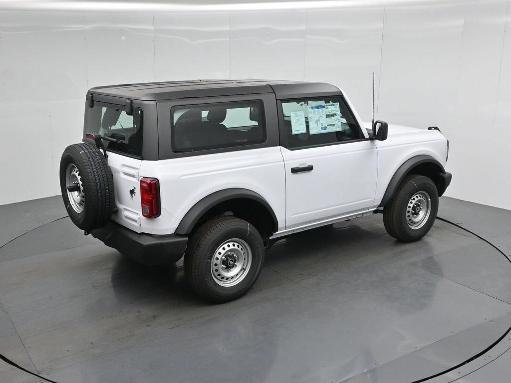 New 2026 Ford Bronco 2-Door AWD/4WD image 32