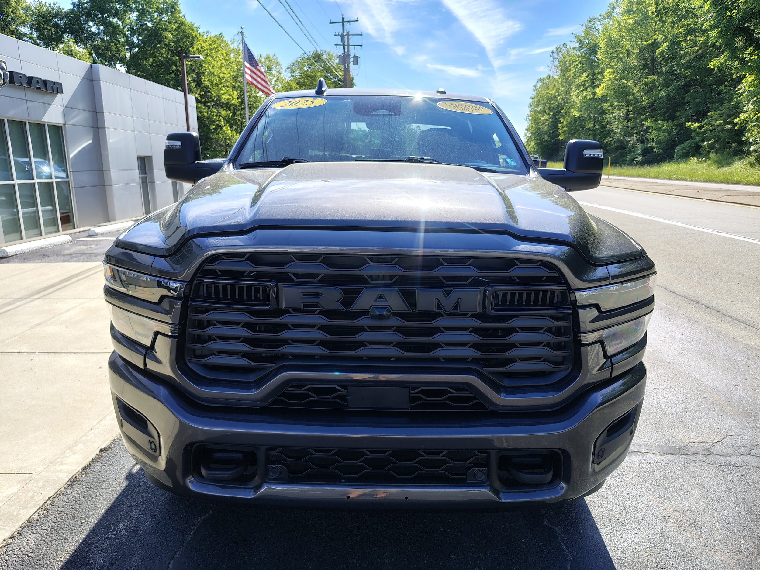 Certified 2025 RAM 2500 Big Horn AWD/4WD image 3