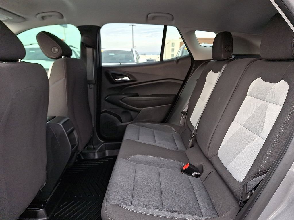 Used 2024 Chevrolet Trax LS image 12