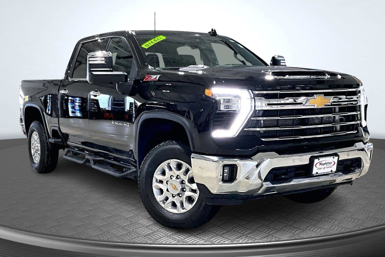 Used 2024 Chevrolet Silverado 2500 LTZ w/ LTZ Convenience Package image 14
