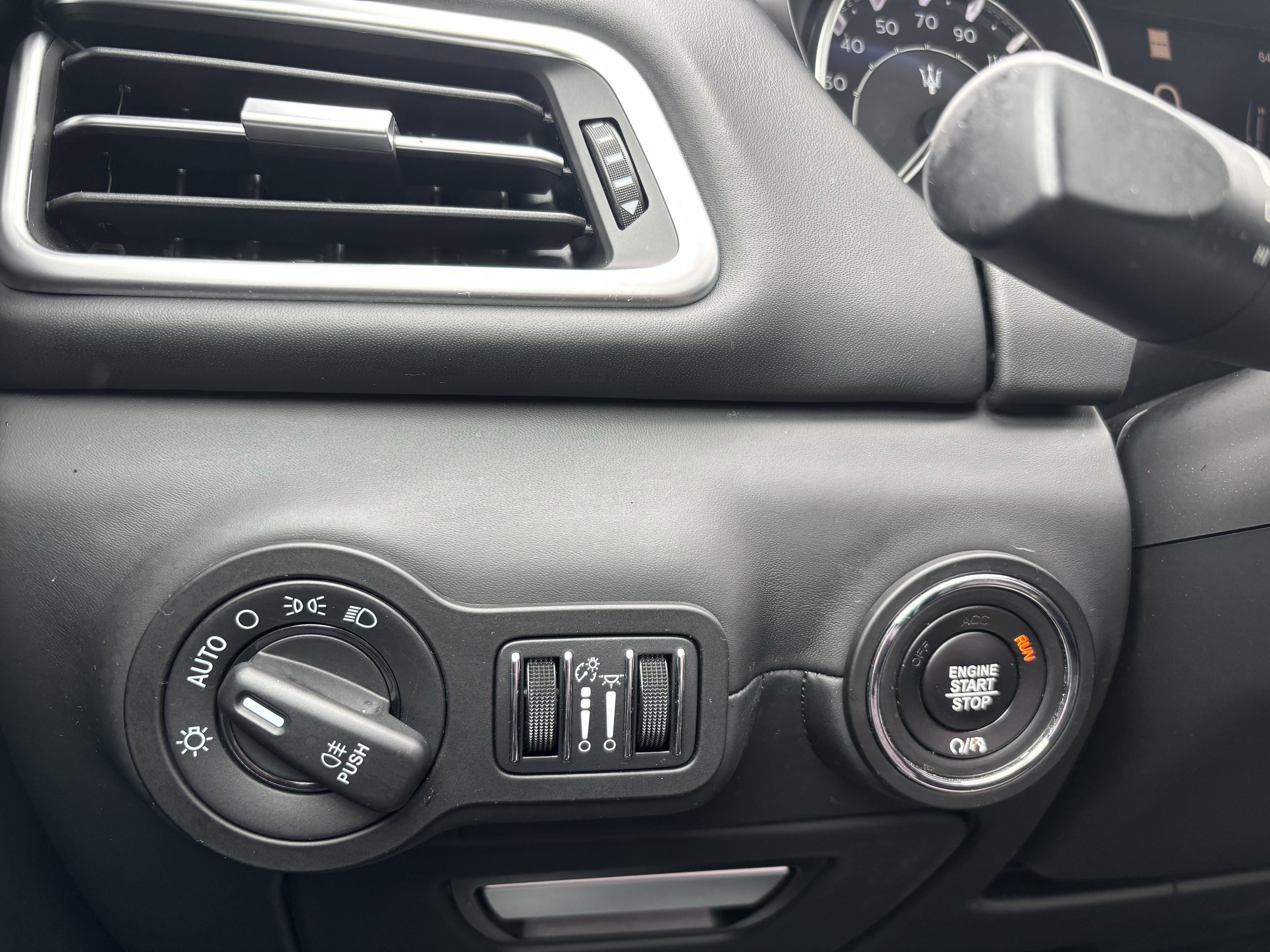 Used 2022 Maserati Ghibli Modena Q4 image 27