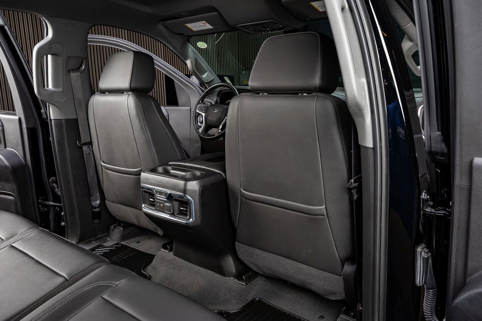 Used 2021 Chevrolet Silverado 2500 LTZ w/ LTZ Plus Package image 31