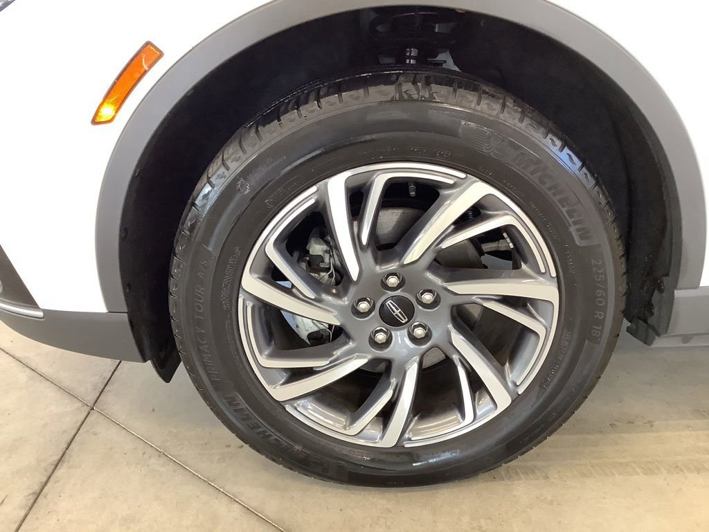 Used 2023 Lincoln Corsair AWD w/ Equipment Group 101A image 22