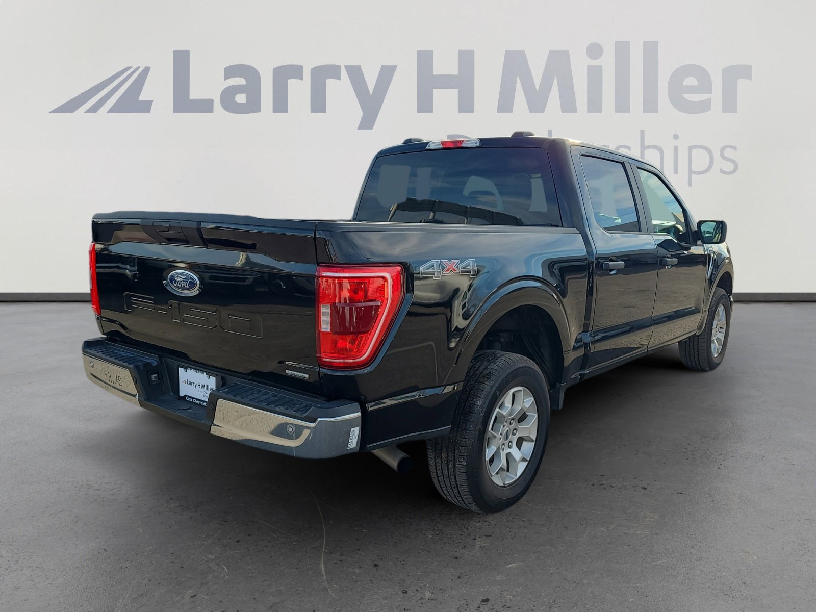 Used 2023 Ford F150 XLT image 5