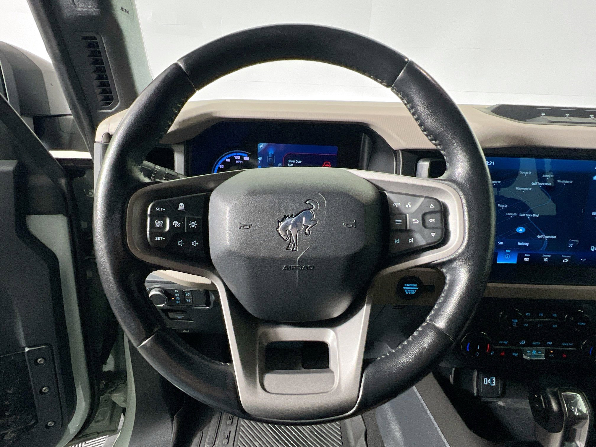 Used 2022 Ford Bronco Wildtrak image 17