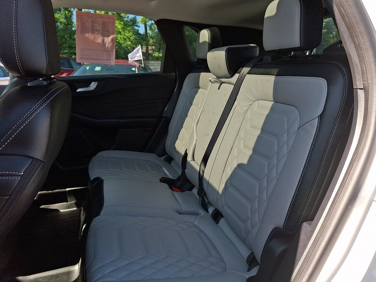 Used 2023 Ford Escape Platinum w/ Premium Technology Package AWD/4WD image 9