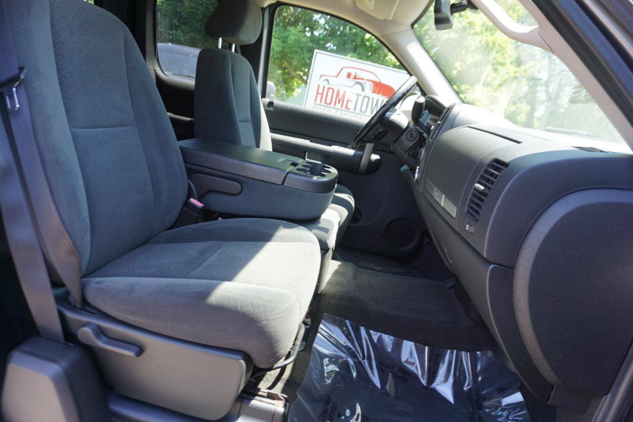 Used 2008 Chevrolet Silverado 1500 LT w/ Power Pack Plus AWD/4WD image 16