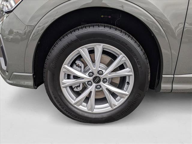 New 2025 Audi Q3 2.0T Premium image 9