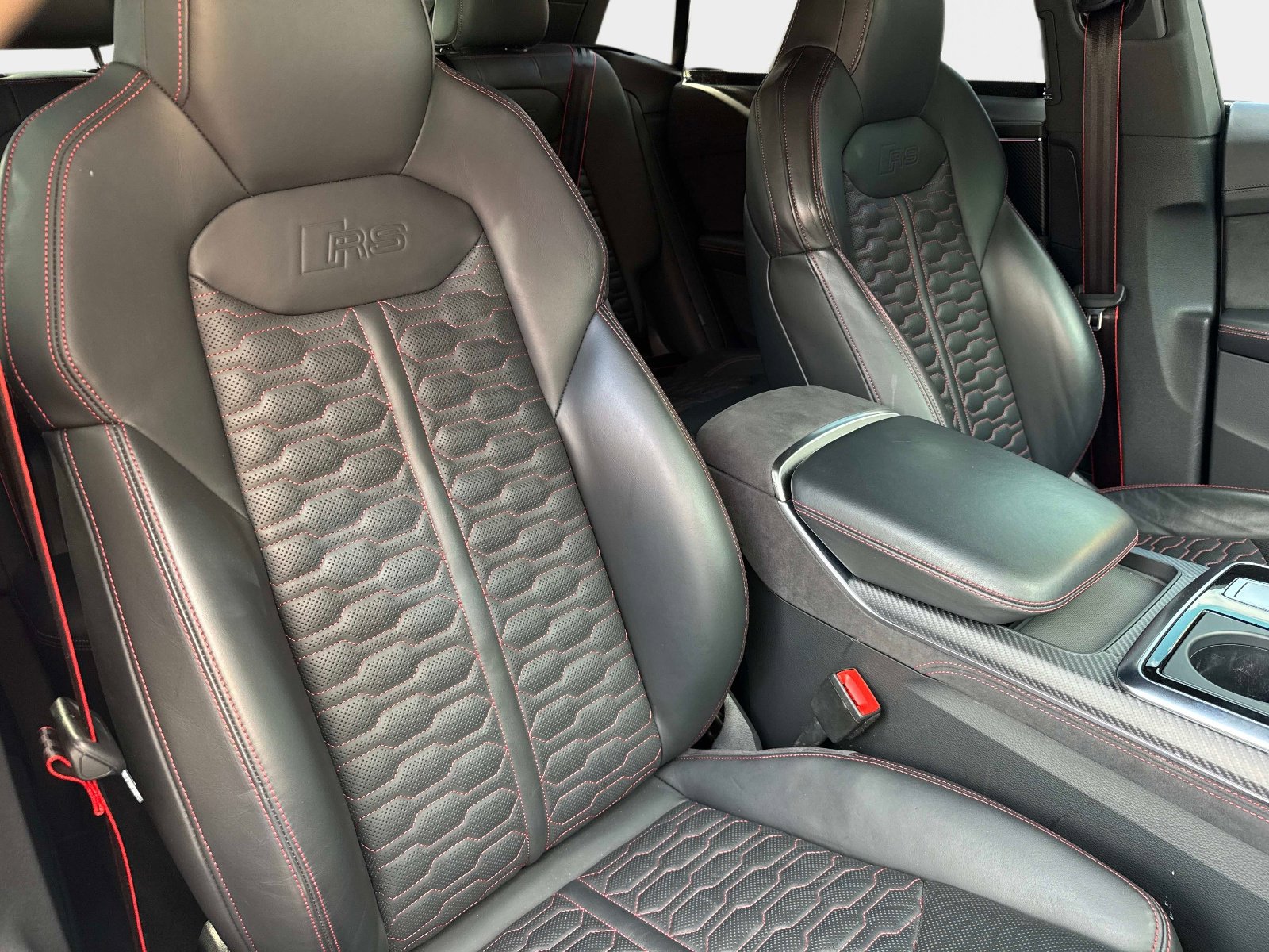 Used 2024 Audi RS Q8 image 25