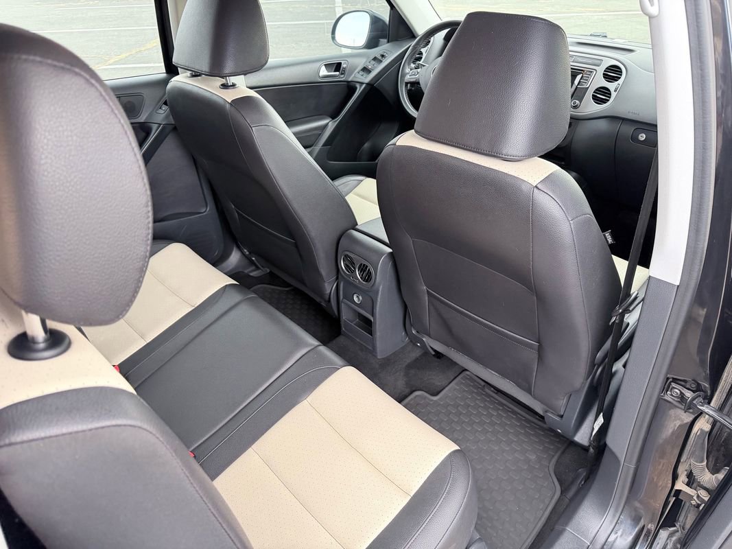 Used 2016 Volkswagen Tiguan S image 17