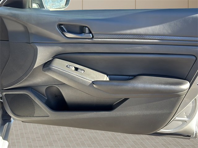 Used 2024 Nissan Altima 2.5 S image 36