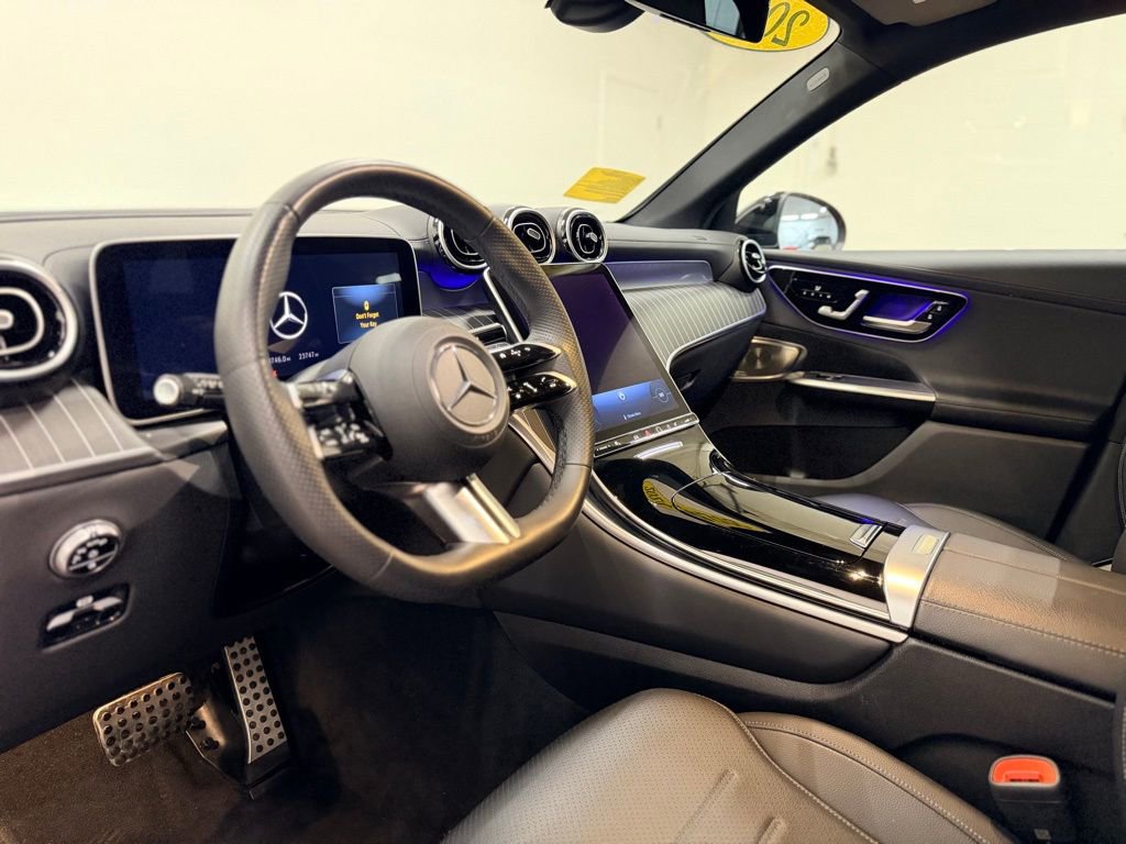 Used 2024 Mercedes-Benz GLC 300 4MATIC image 13