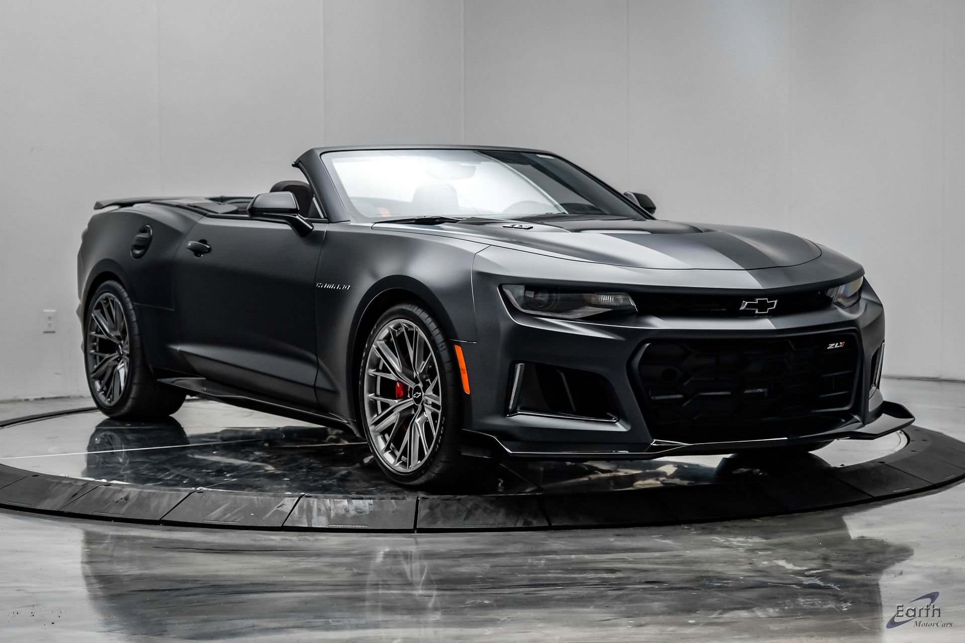 Used 2024 Chevrolet Camaro ZL1 RWD image 32