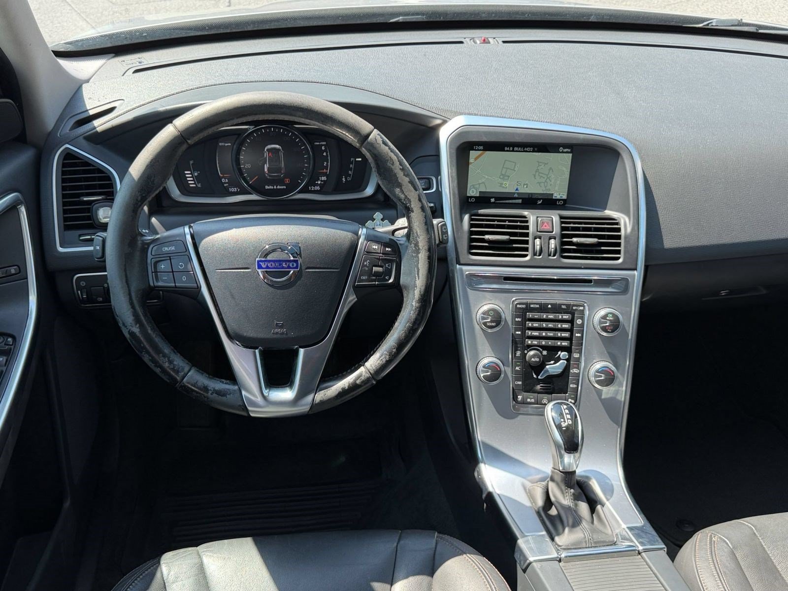 Used 2017 Volvo XC60 T5 Dynamic w/ Preferred Option Package FWD image 29