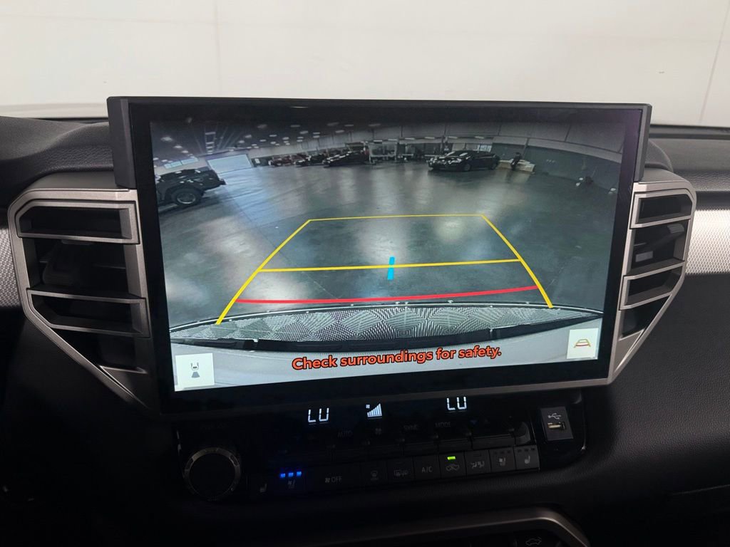 Used 2025 Toyota Tundra Limited AWD/4WD image 15