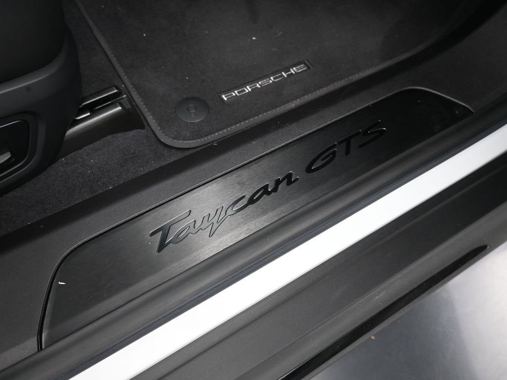 Certified 2022 Porsche Taycan GTS image 29