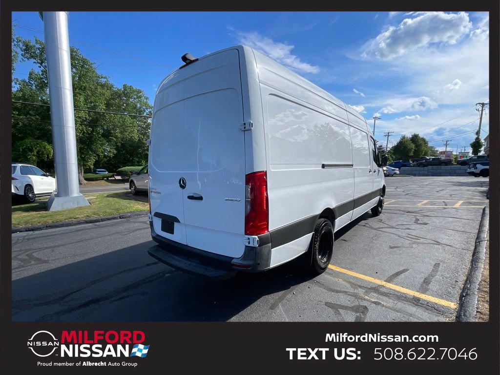 Used 2022 Mercedes-Benz Sprinter 3500 image 5
