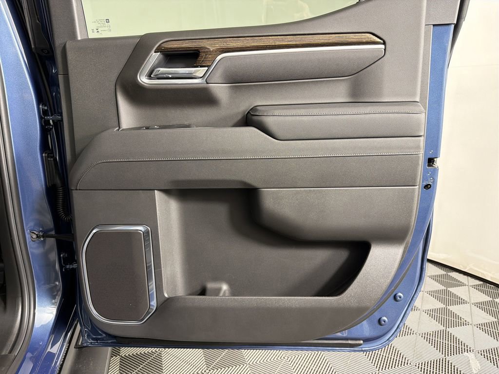 New 2026 GMC Sierra 1500 Elevation w/ Elevation Premium Package image 14