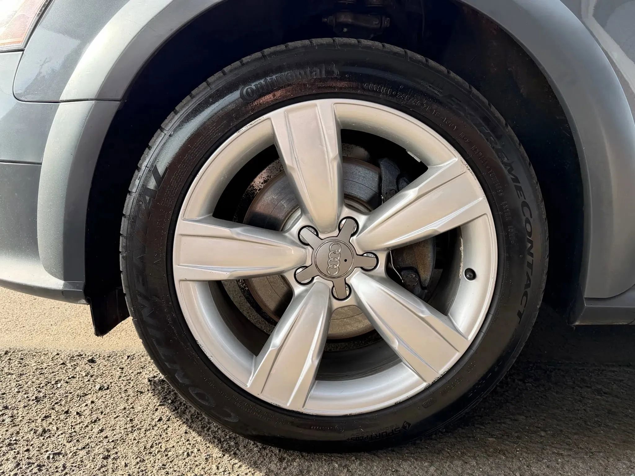 Used 2015 Audi A4 Premium Plus w/ Technology Package image 9