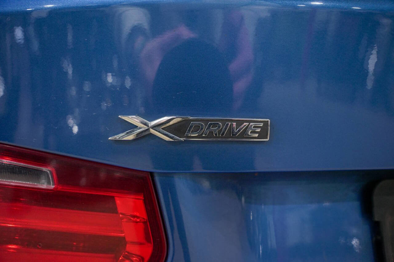 Used 2013 BMW 335i xDrive Sedan AWD/4WD image 22