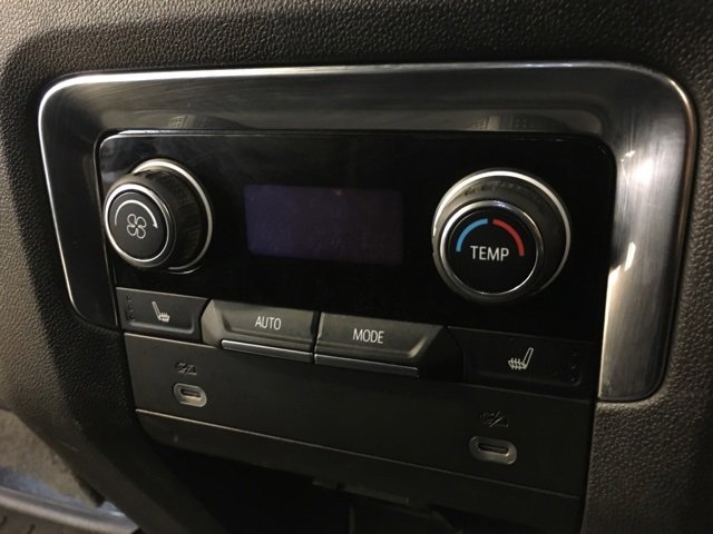 Used 2022 Chevrolet Tahoe LT w/ Luxury Package image 21