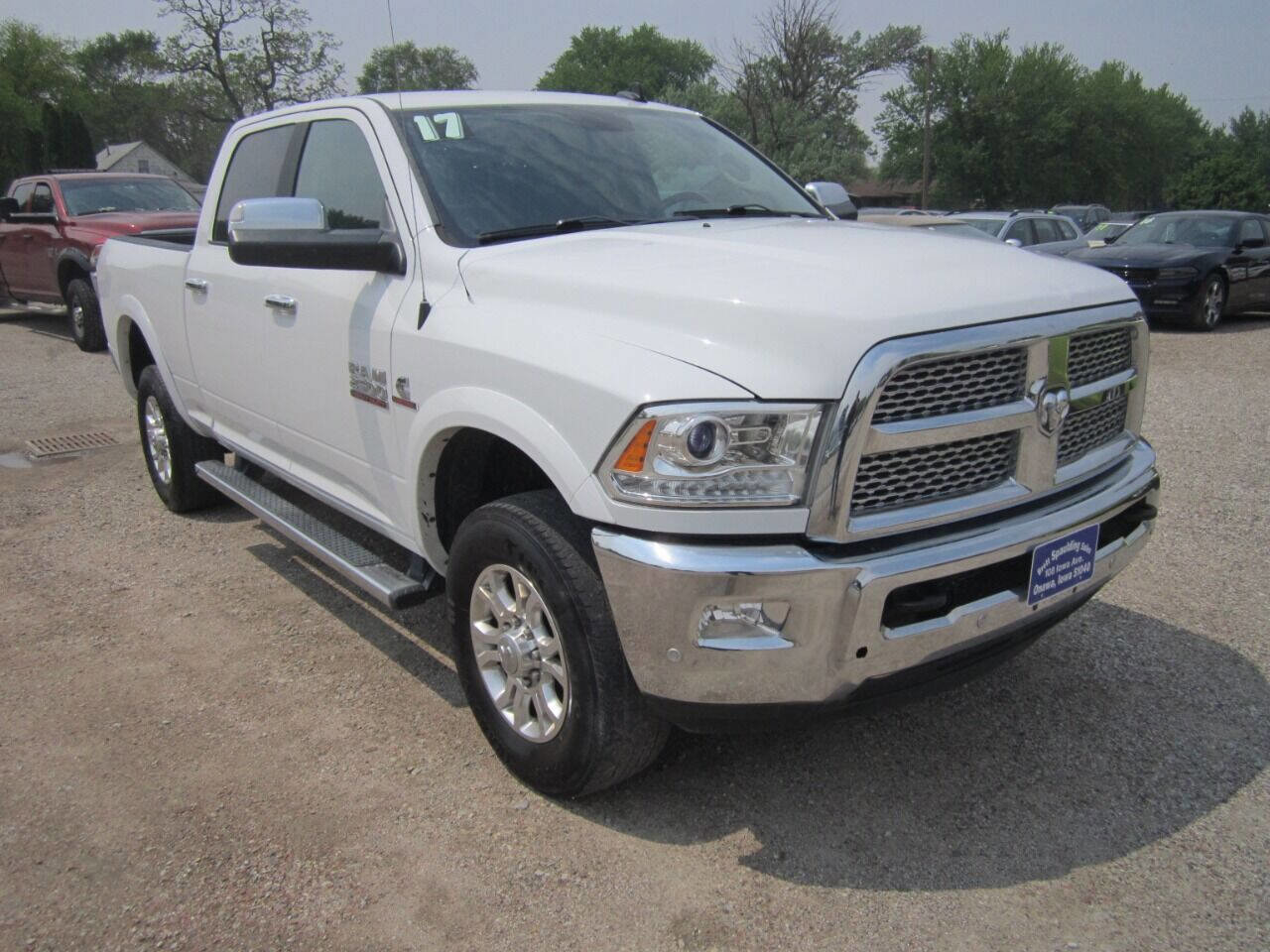 Used 2017 RAM 2500 Laramie w/ Convenience Group AWD/4WD image 2
