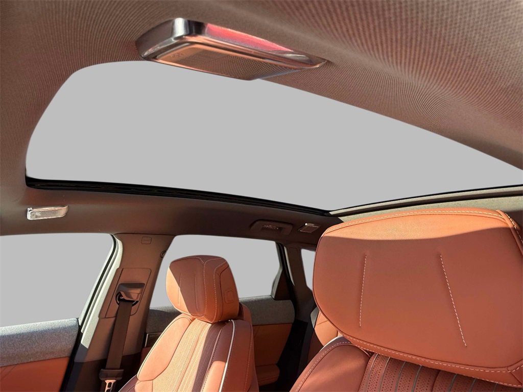 Used 2025 Cadillac Optiq Sport 2 w/ LPO, Floor Liner Package image 23