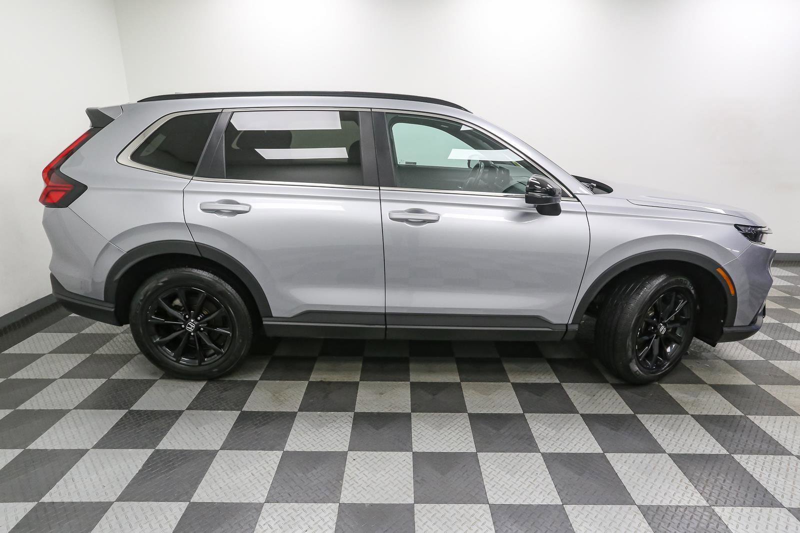 Used 2023 Honda CR-V Sport image 8