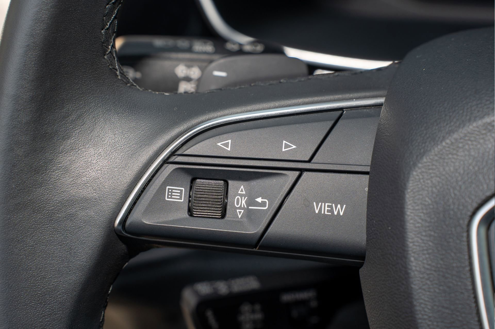 Used 2025 Audi Q3 2.0T Premium image 31