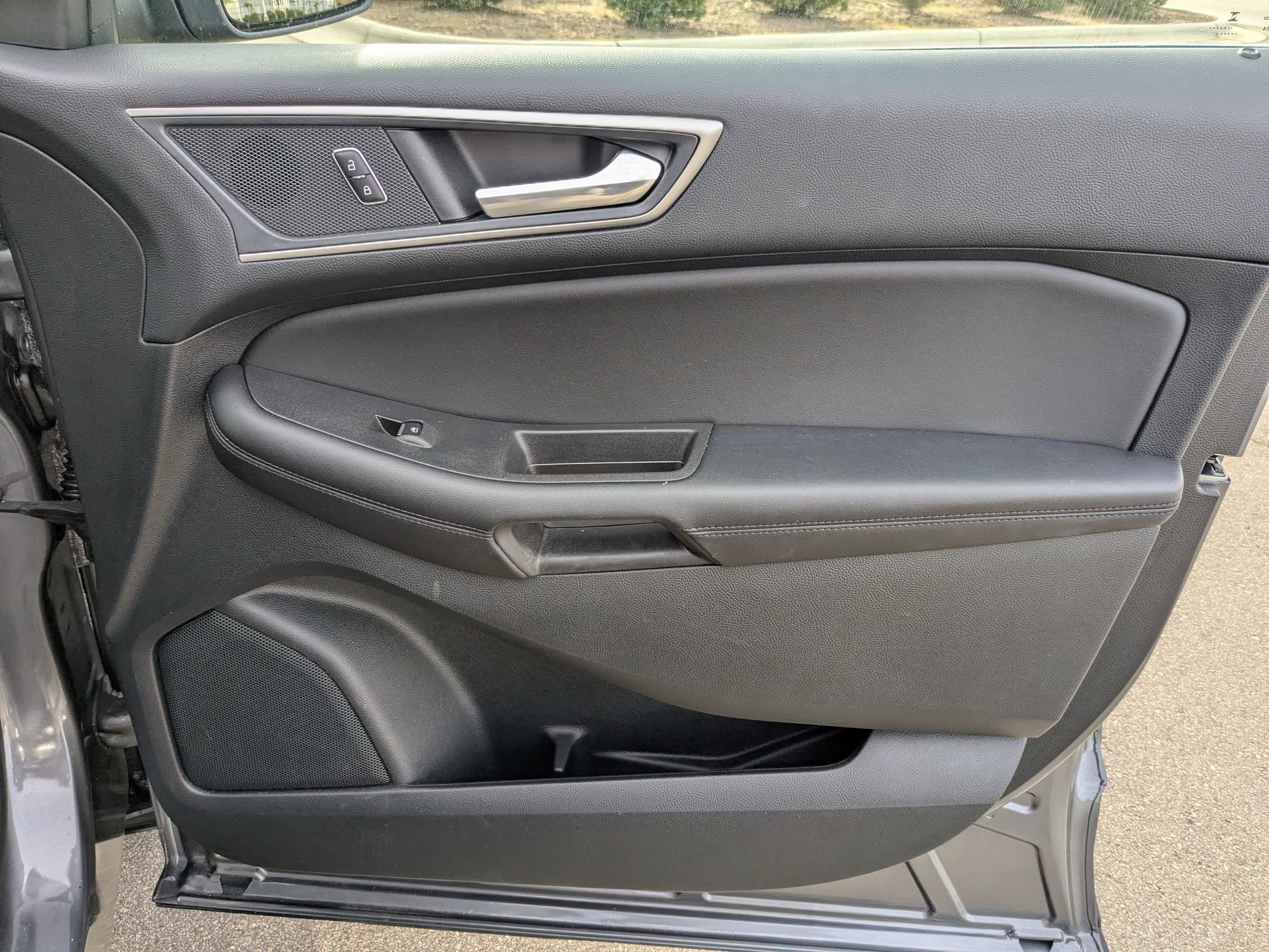 Used 2024 Ford Edge SEL w/ Convenience Package image 39