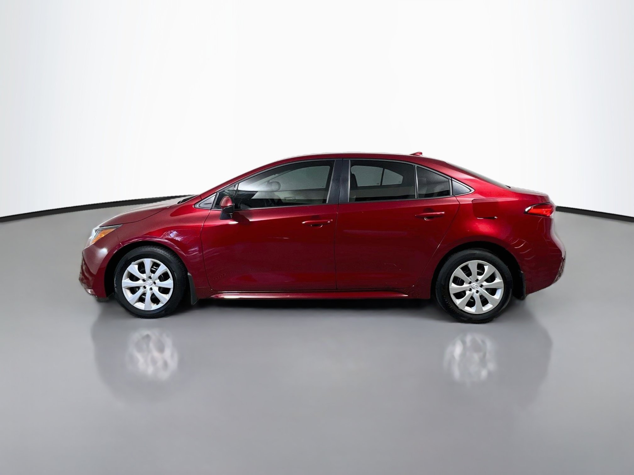 Used 2026 Toyota Corolla LE FWD image 9