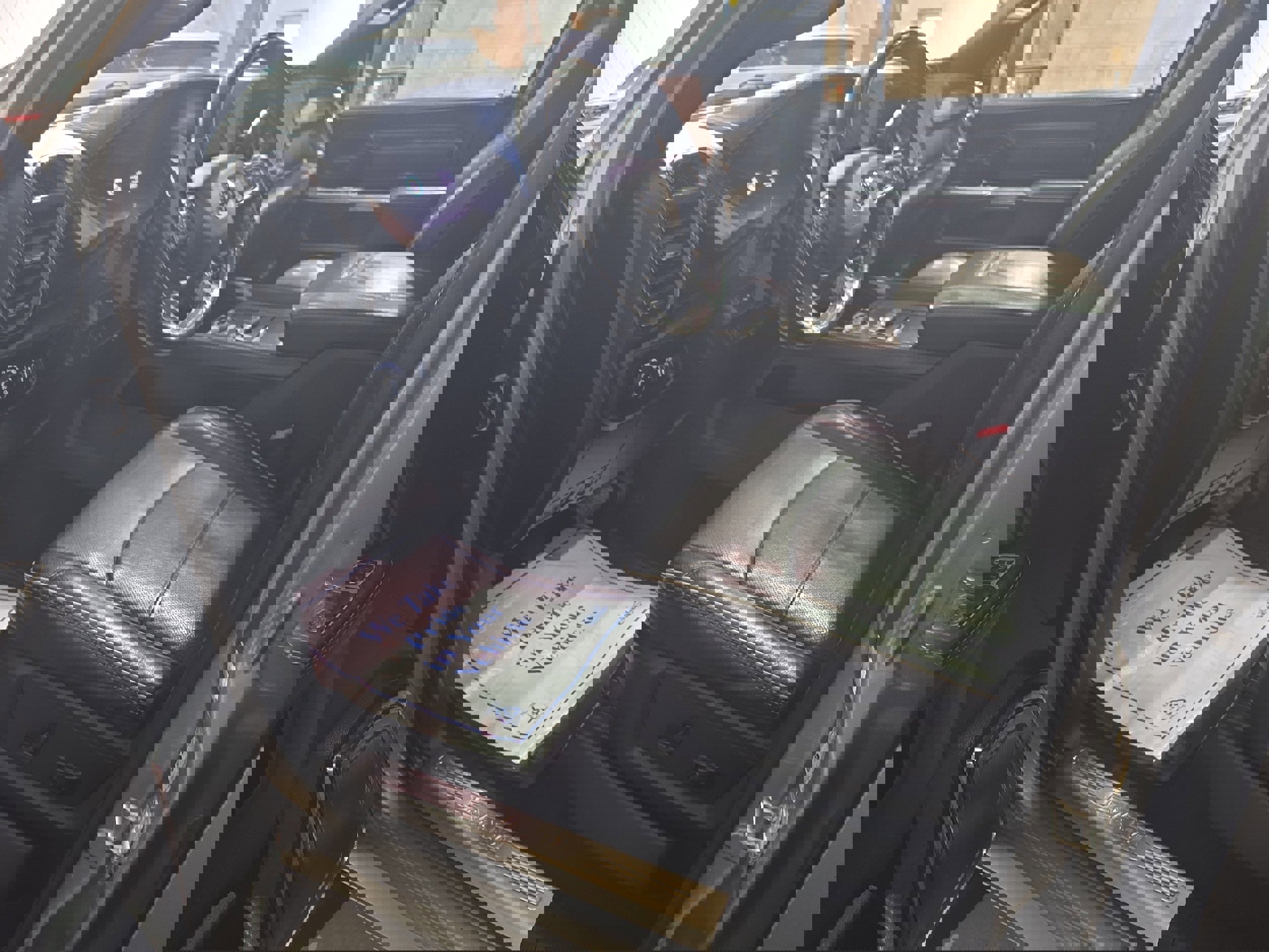 Used 2023 RAM 3500 Limited image 13