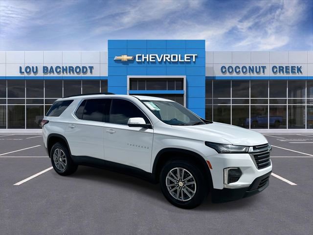 Used 2023 Chevrolet Traverse LT image 2